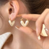 JW924 Heart-Shaped Luxury Earrings