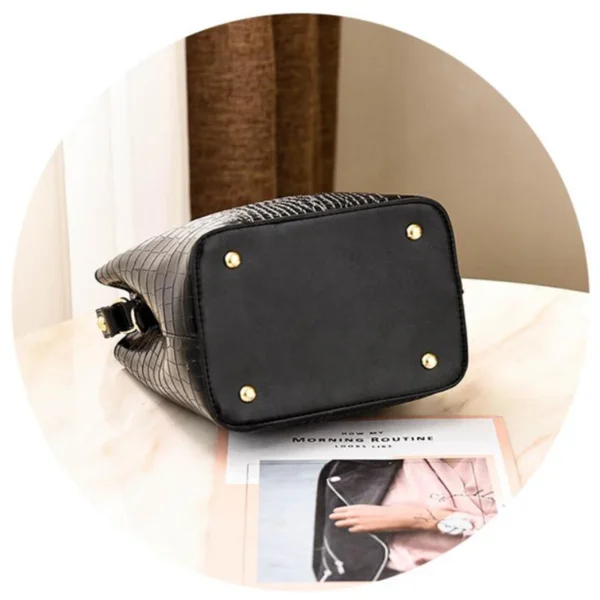 Retro Alligator Bags - Image 4