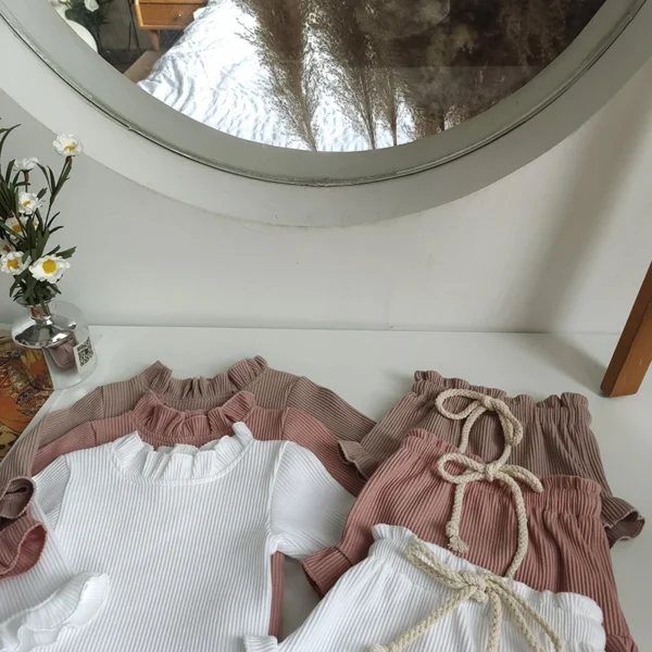 NB028 Baby Girls Ribbed Romper Set - Image 3